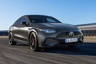 Kompaktní bestie CLA 45 od Mercedesu-AMG má české ceny. Brutální výkon není vlastně tak drahý - Garáž.cz
